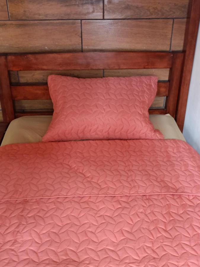 Budget Hostel Guatemala Esterno foto